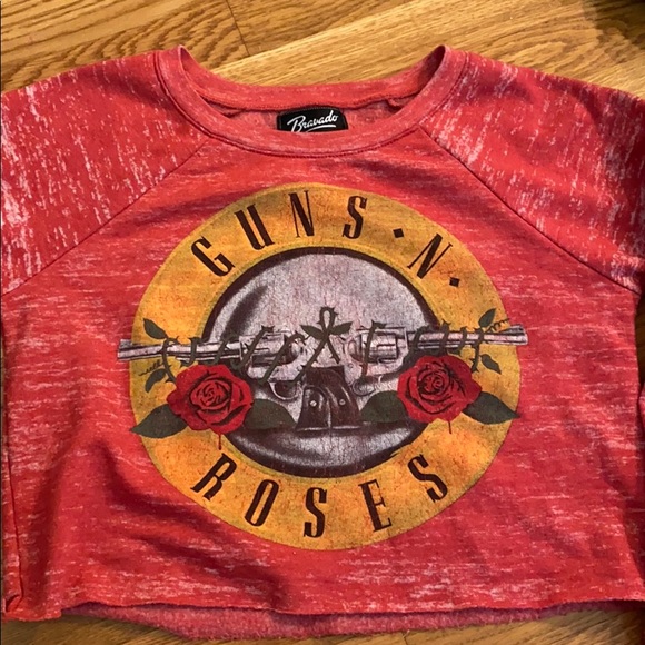 Vintage Guns and Roses crop sweatshirt. Sz Small. - Picture 3 of 4